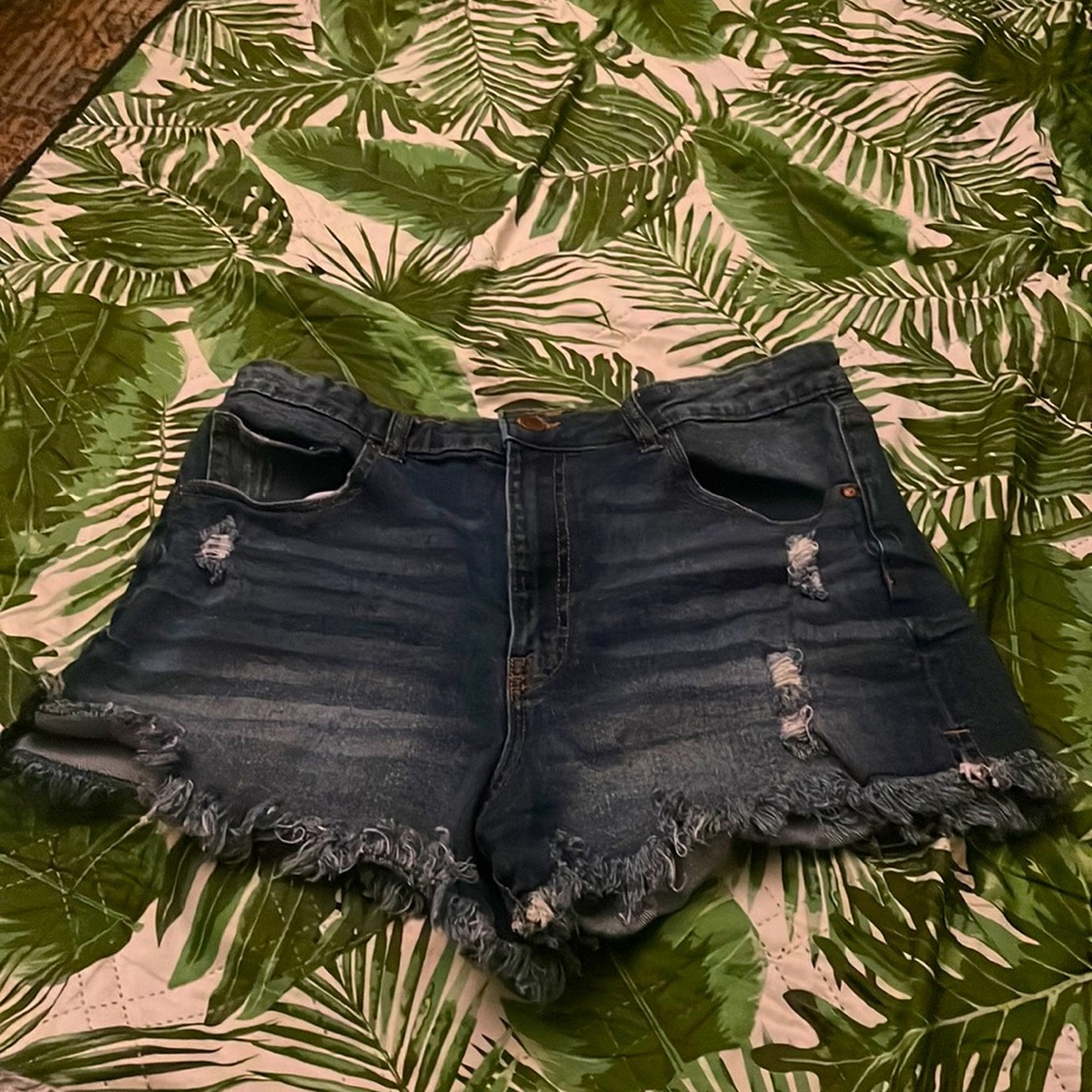 Distressed Jean Shorts, high-waisted